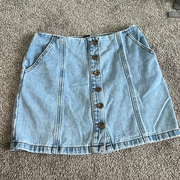 Denim skirt Forever 21 button up - Picture 1 of 4